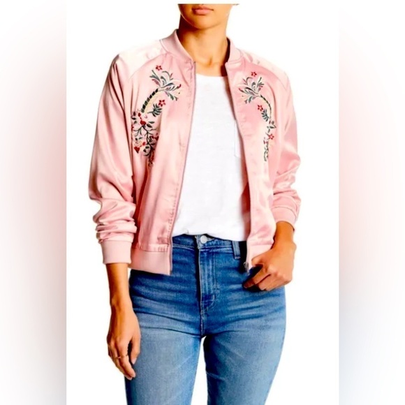 Romeo & Juliet Couture Jackets & Blazers - Romeo & Juliet Couture Embroidered Satin Bomber Dusty Pink jacket size S